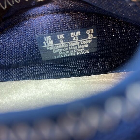 Slip on Tennis Shoes - Picture 6 of 12